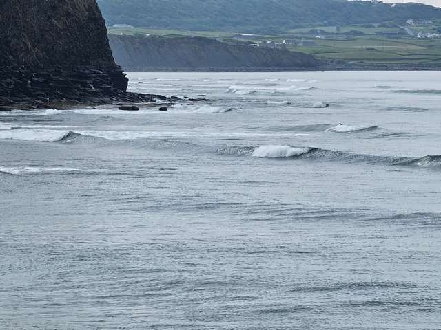small swell on the reefs at high tide